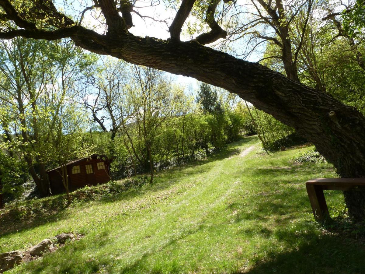 Camping La Vaugelette - Drome Montclar-sur-Gervanne Екстериор снимка