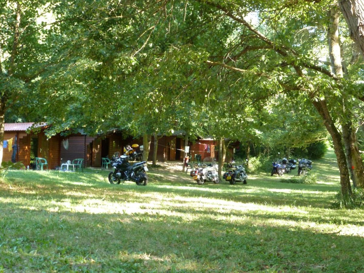 Camping La Vaugelette - Drome Montclar-sur-Gervanne Екстериор снимка